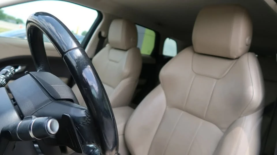 2019 Land Rover Range Rover Evoque 2nd Gen - Image 18 of 20