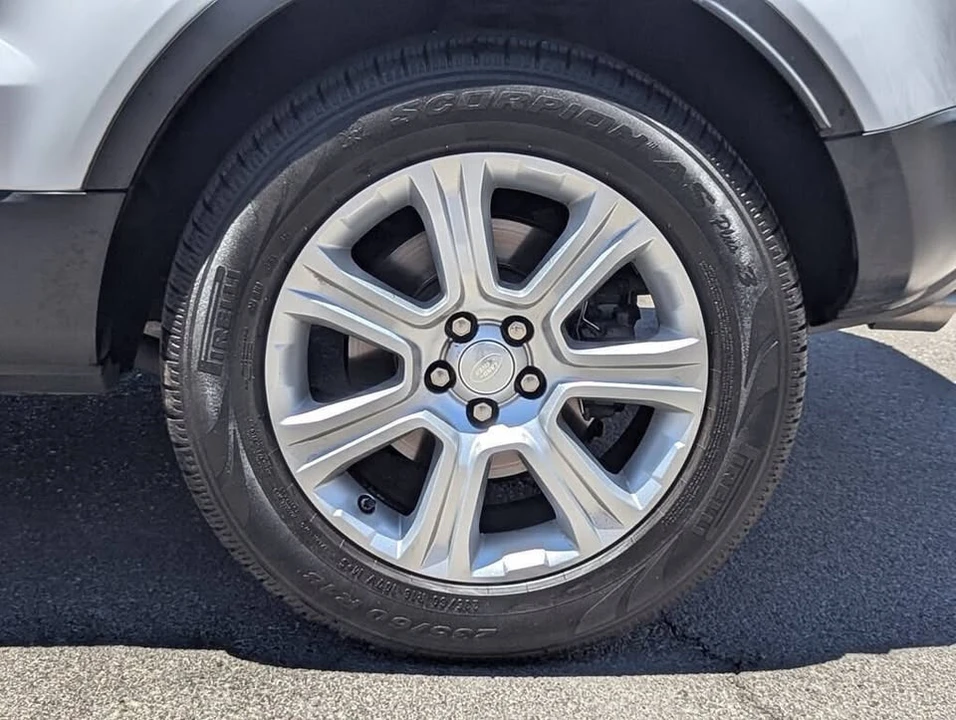 2019 Land Rover Range Rover Evoque 2nd Gen - Image 10 of 10