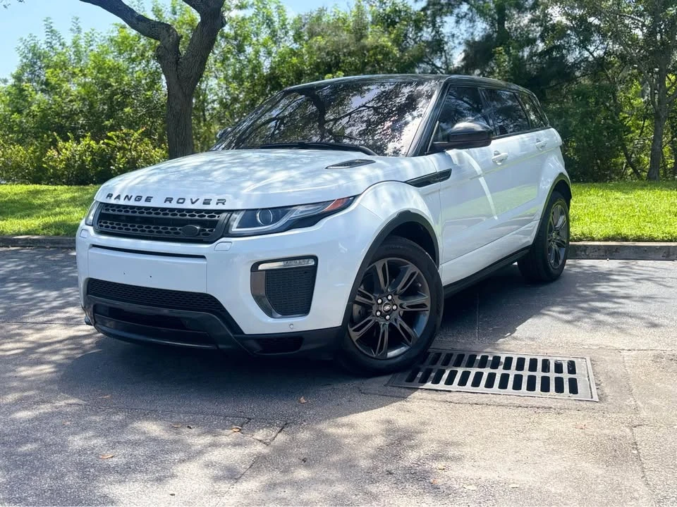 2019 Land Rover Range Rover Evoque 2nd Gen - Image 9 of 18