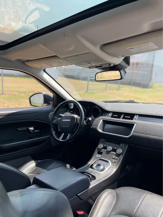 2019 Land Rover Range Rover Evoque 2nd Gen - Image 8 of 14