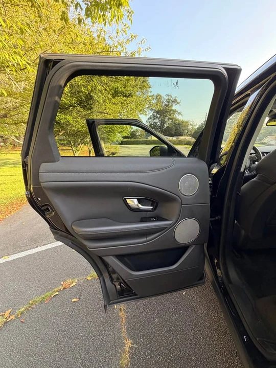 2019 Land Rover Range Rover Evoque 2nd Gen - Image 8 of 17