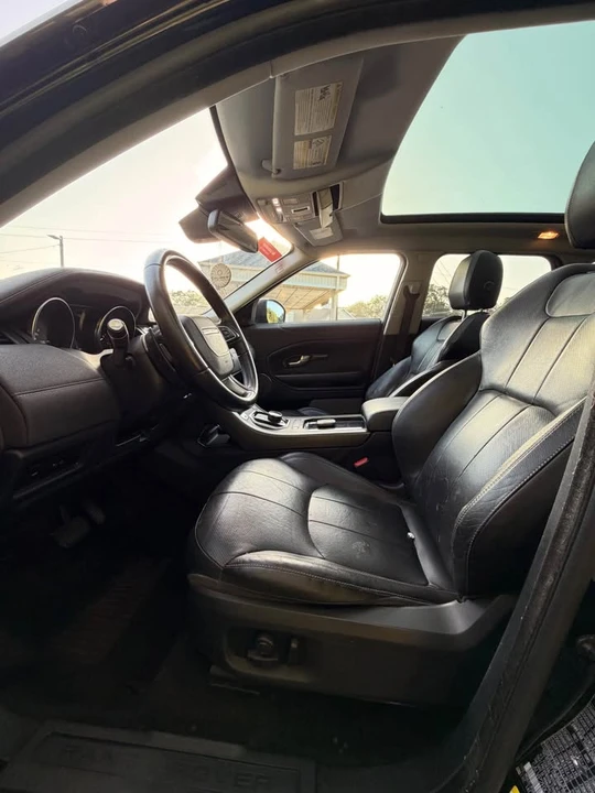 2019 Land Rover Range Rover Evoque 2nd Gen - Image 4 of 17