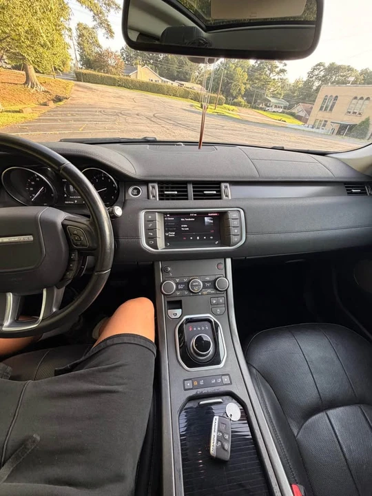 2019 Land Rover Range Rover Evoque 2nd Gen - Image 17 of 19