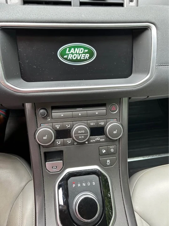 2019 Land Rover Range Rover Evoque 2nd Gen - Image 6 of 20