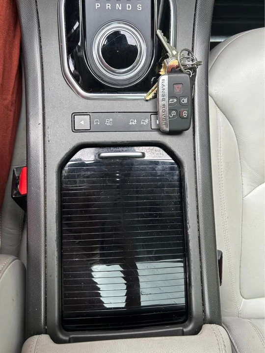 2019 Land Rover Range Rover Evoque 2nd Gen - Image 11 of 20