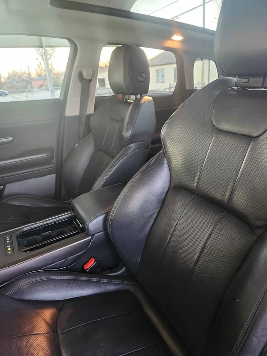 2019 Land Rover Range Rover Evoque 2nd Gen - Image 10 of 20