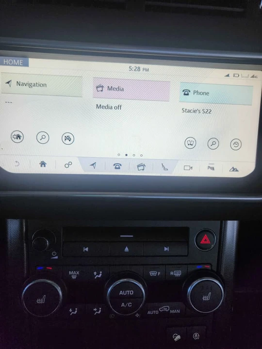 2019 Land Rover Range Rover Evoque 2nd Gen - Image 17 of 20