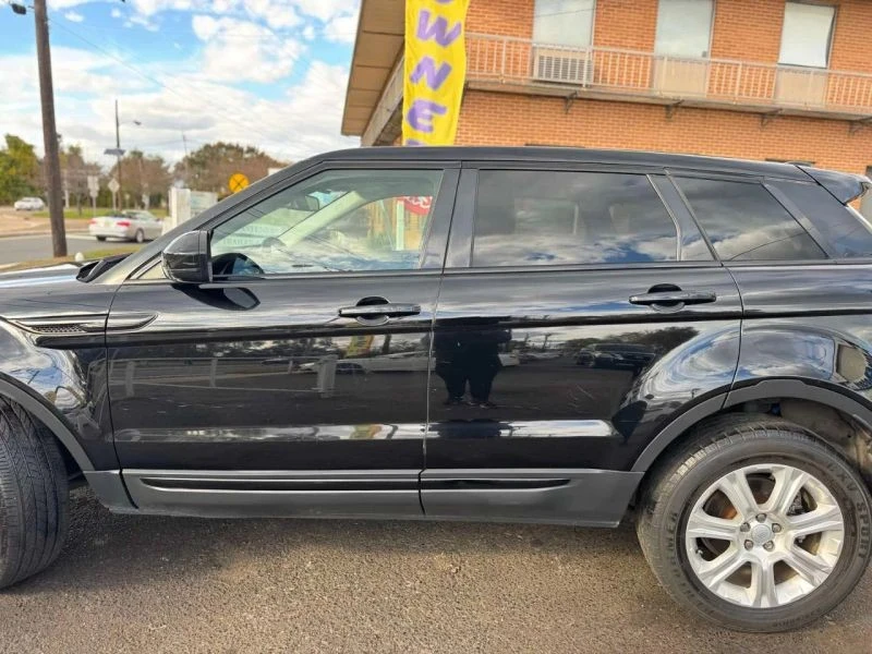 2019 Land Rover Range Rover Evoque 2nd Gen - Image 8 of 12