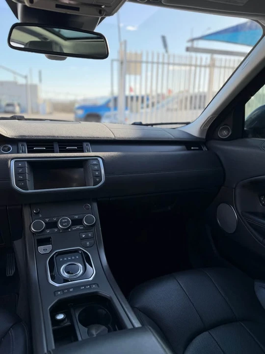 2019 Land Rover Range Rover Evoque 2nd Gen - Image 11 of 13