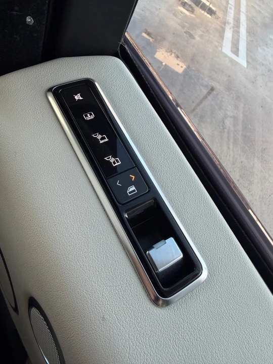 2019 Land Rover Range Rover L405 - Image 16 of 21