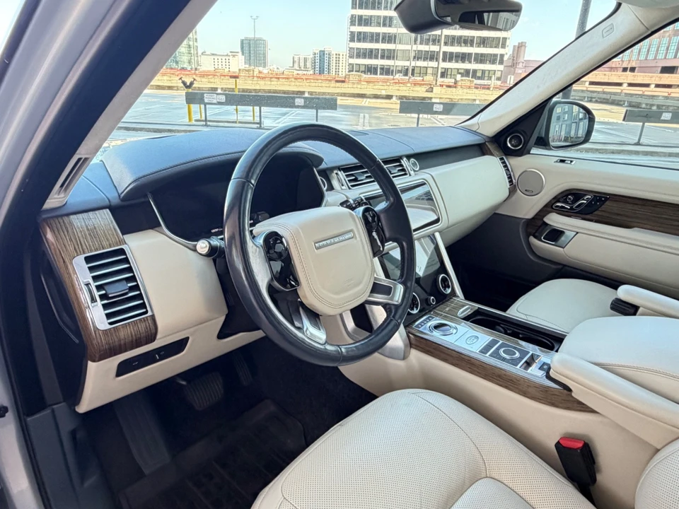 2019 Land Rover Range Rover L405 - Image 4 of 21