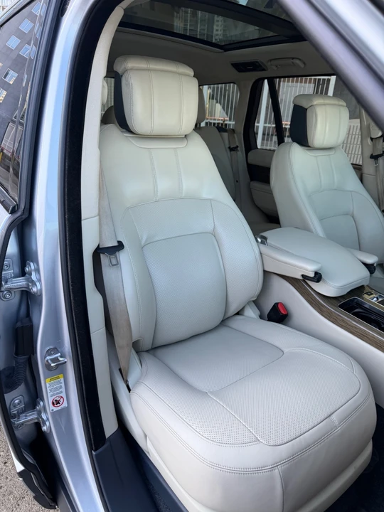 2019 Land Rover Range Rover L405 - Image 9 of 21