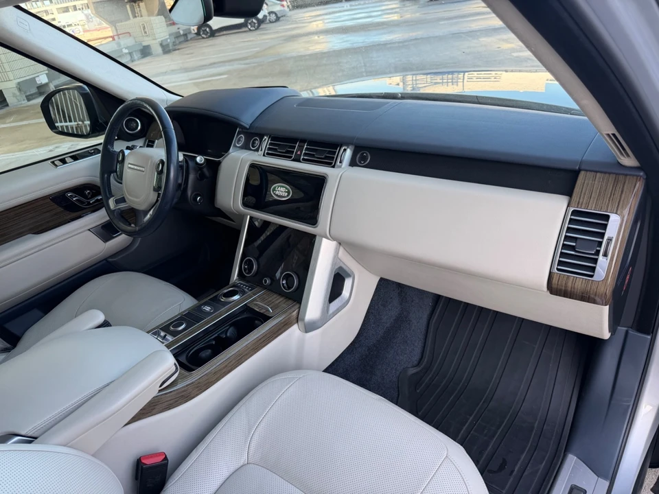 2019 Land Rover Range Rover L405 - Image 10 of 21
