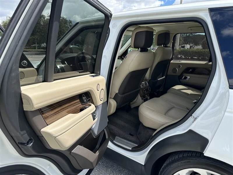 2019 Land Rover Range Rover L405 - Image 11 of 21