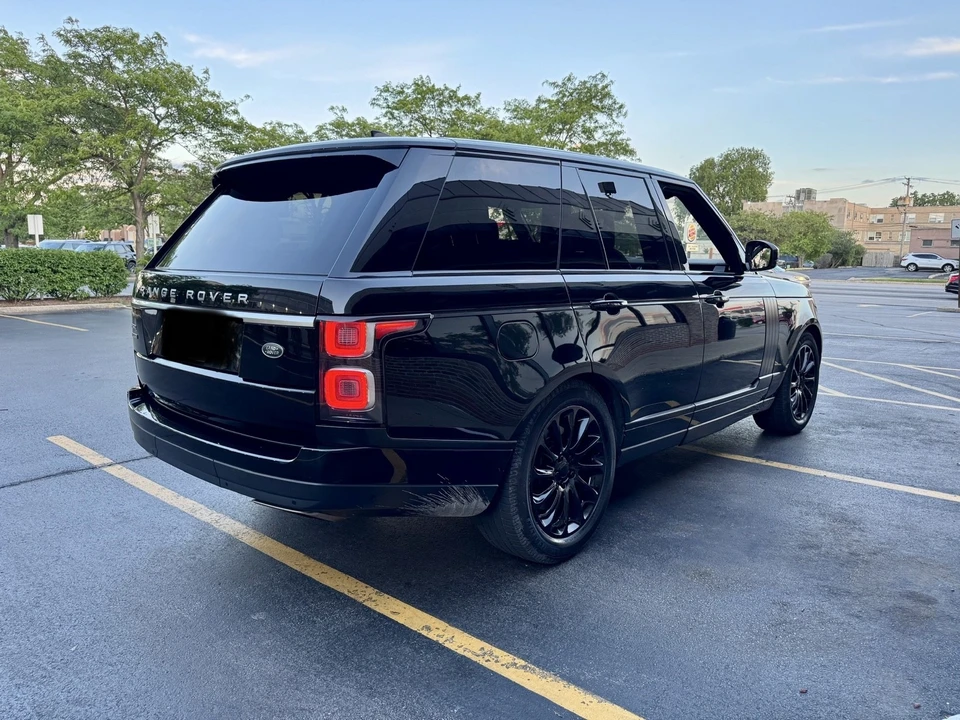 2019 Land Rover Range Rover L405 - Image 17 of 31
