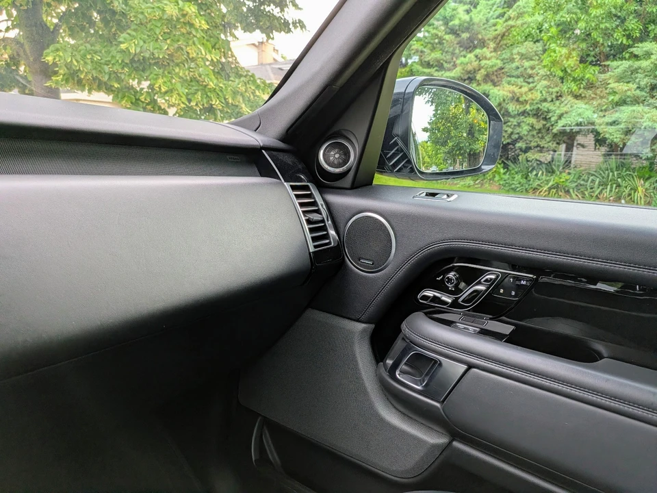 2019 Land Rover Range Rover L405 - Image 23 of 31