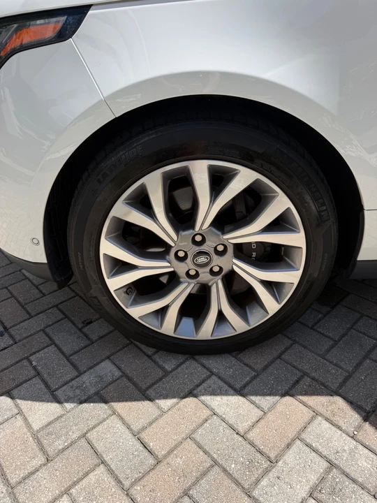 2019 Land Rover Range Rover L405 - Image 14 of 31