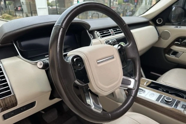 2019 Land Rover Range Rover L405 - Image 5 of 8