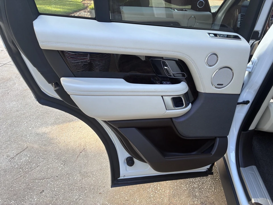 2019 Land Rover Range Rover L405 - Image 18 of 21