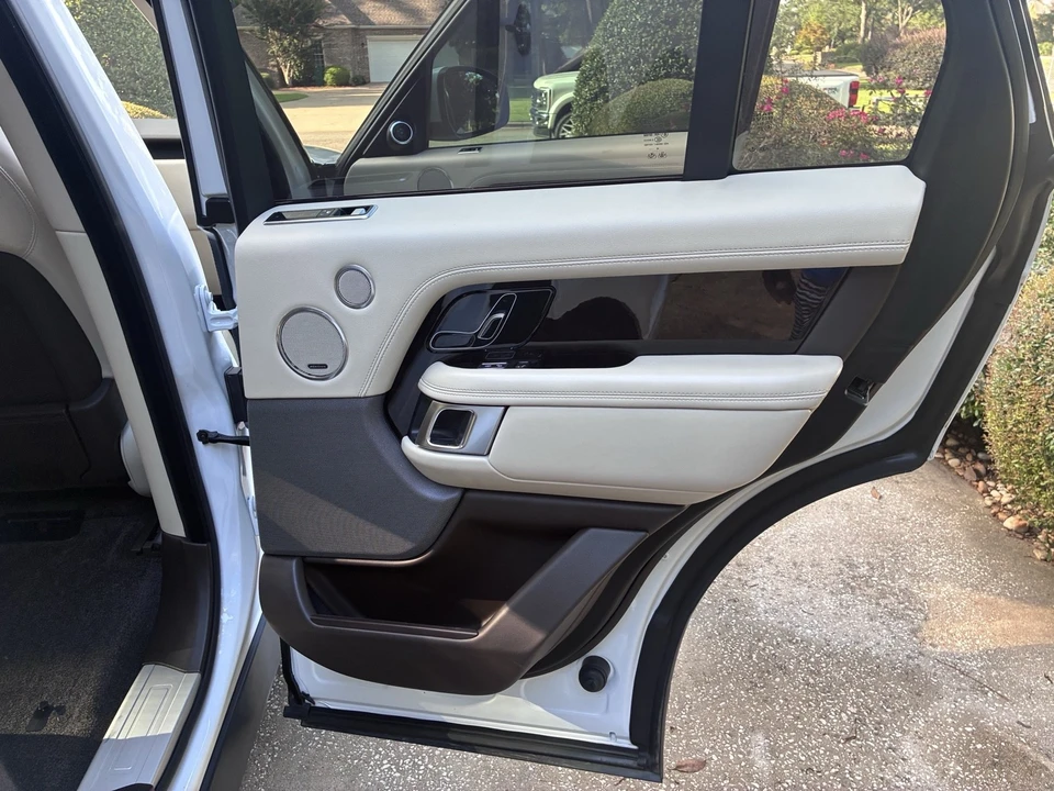 2019 Land Rover Range Rover L405 - Image 12 of 21