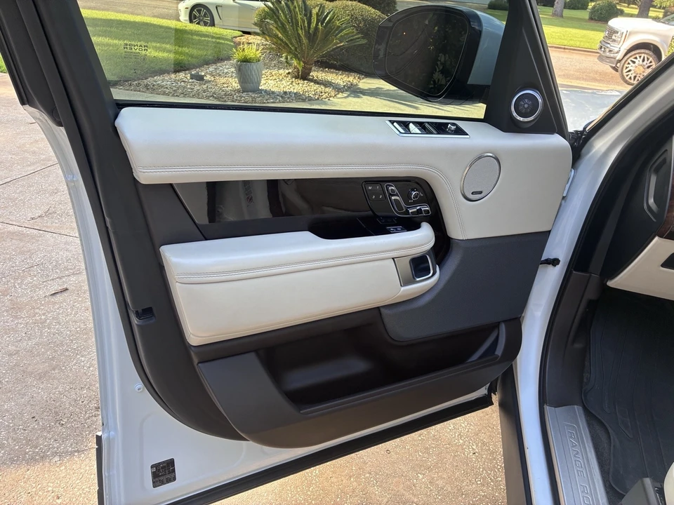 2019 Land Rover Range Rover L405 - Image 19 of 21