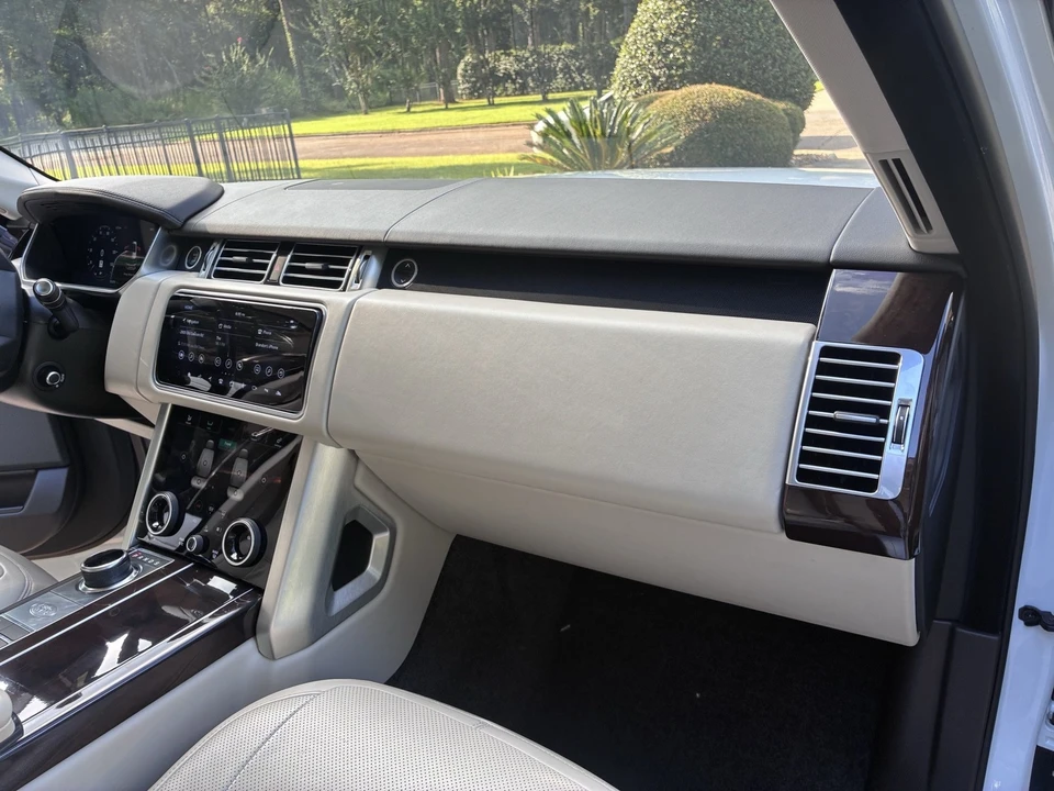 2019 Land Rover Range Rover L405 - Image 11 of 21