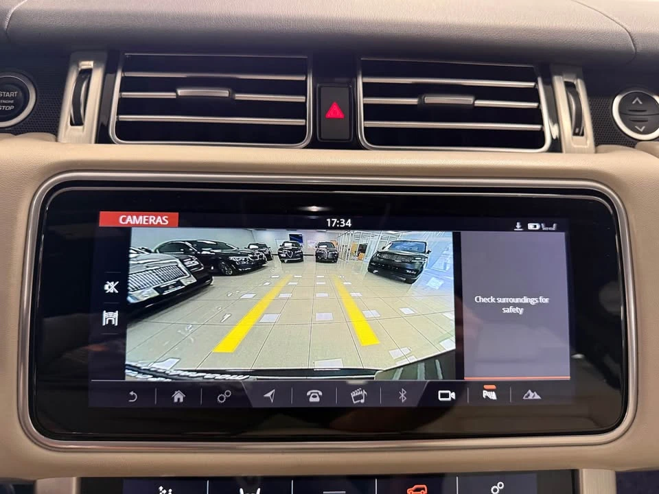 2019 Land Rover Range Rover L405 - Image 11 of 20