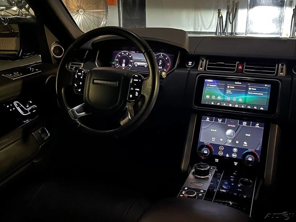 2019 Land Rover Range Rover L405 - Image 18 of 21