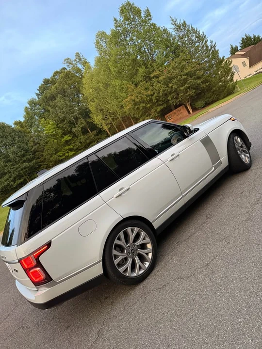 2019 Land Rover Range Rover L405 - Image 10 of 20