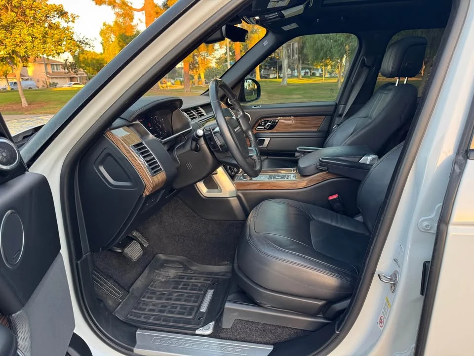 2019 Land Rover Range Rover L405 - Image 10 of 19