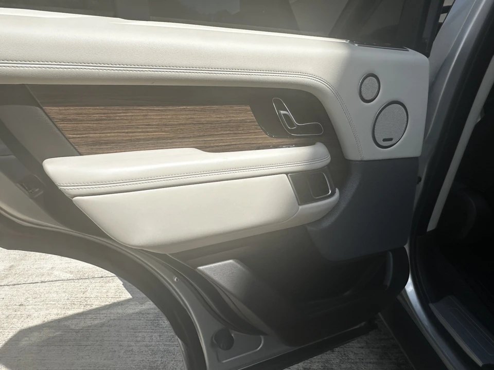 2019 Land Rover Range Rover L405 - Image 25 of 31