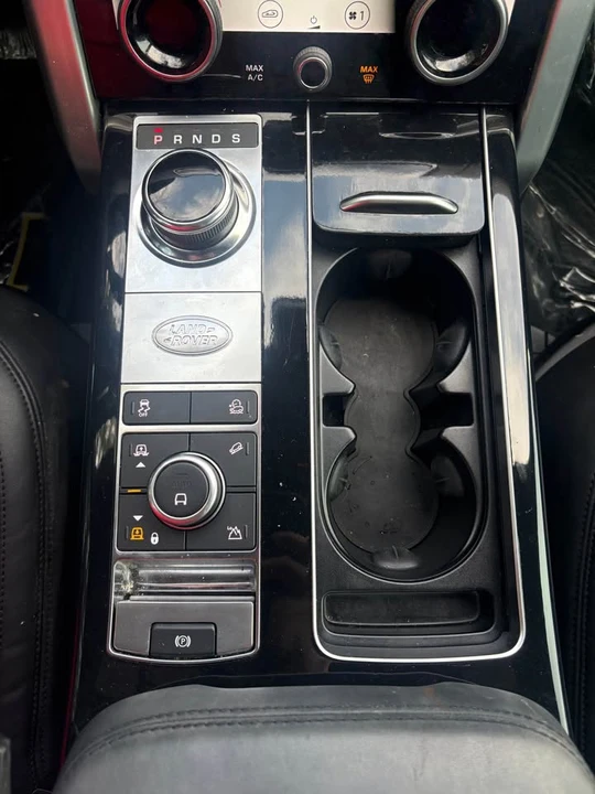 2019 Land Rover Range Rover L405 - Image 14 of 19