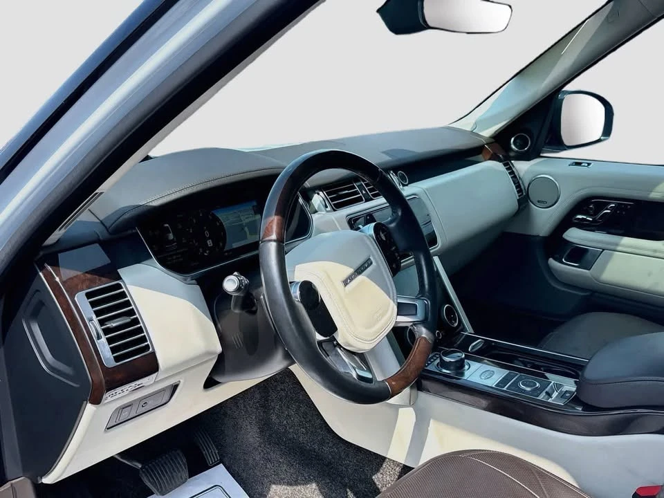 2019 Land Rover Range Rover L405 - Image 9 of 20
