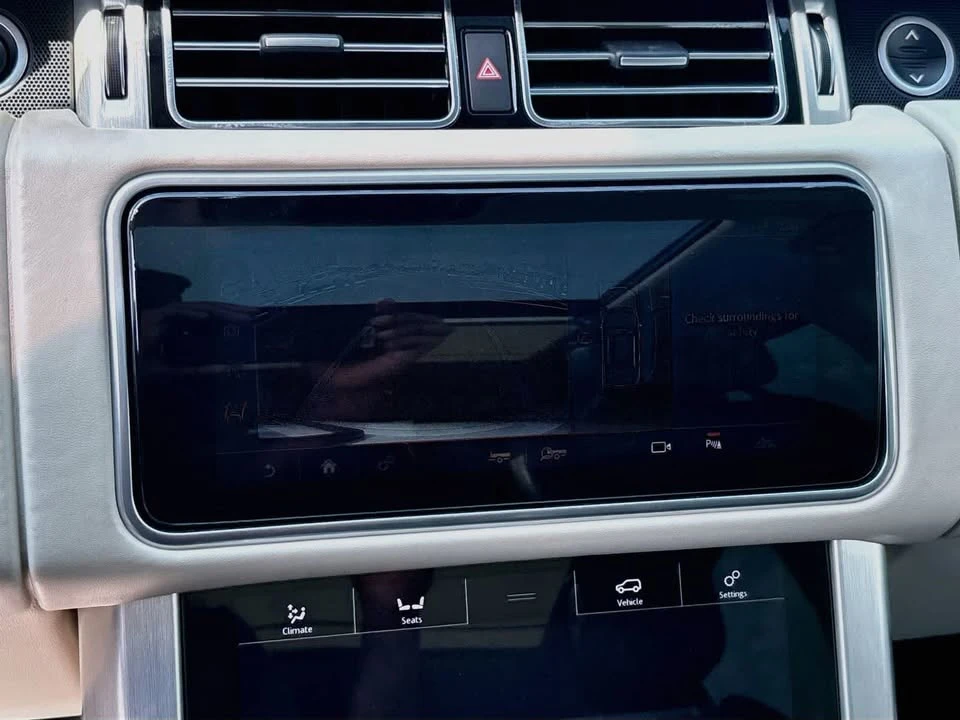 2019 Land Rover Range Rover L405 - Image 14 of 20
