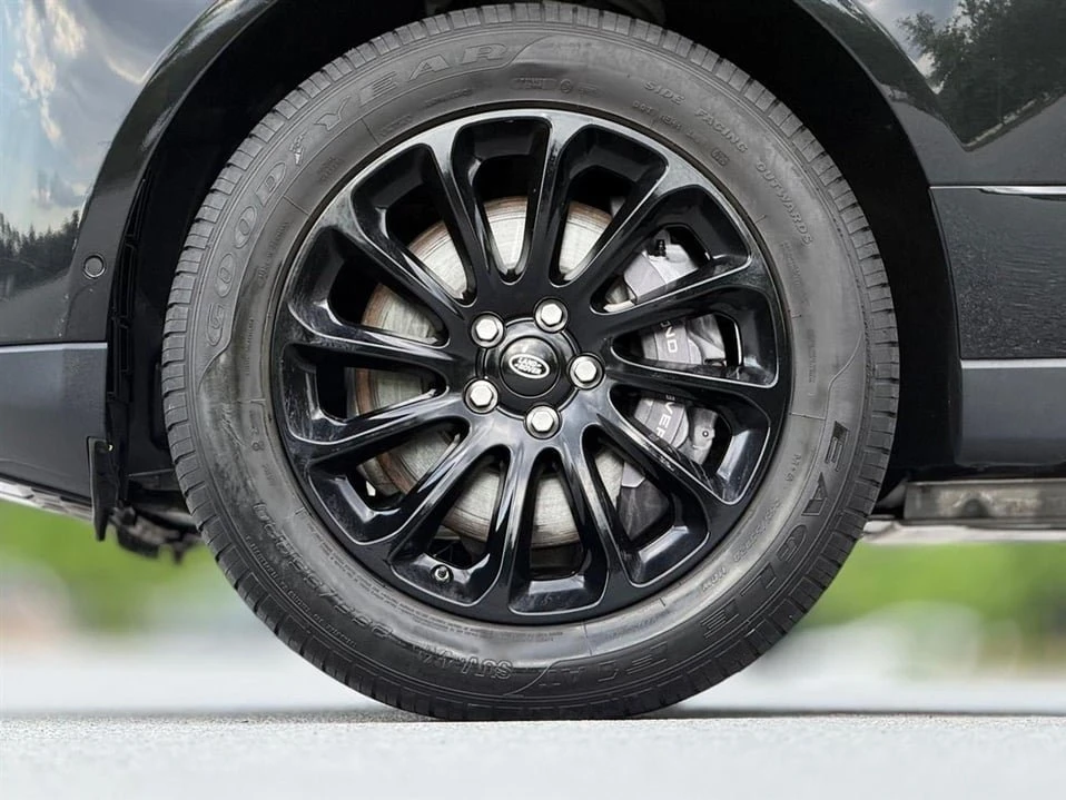 2019 Land Rover Range Rover L405 - Image 18 of 20