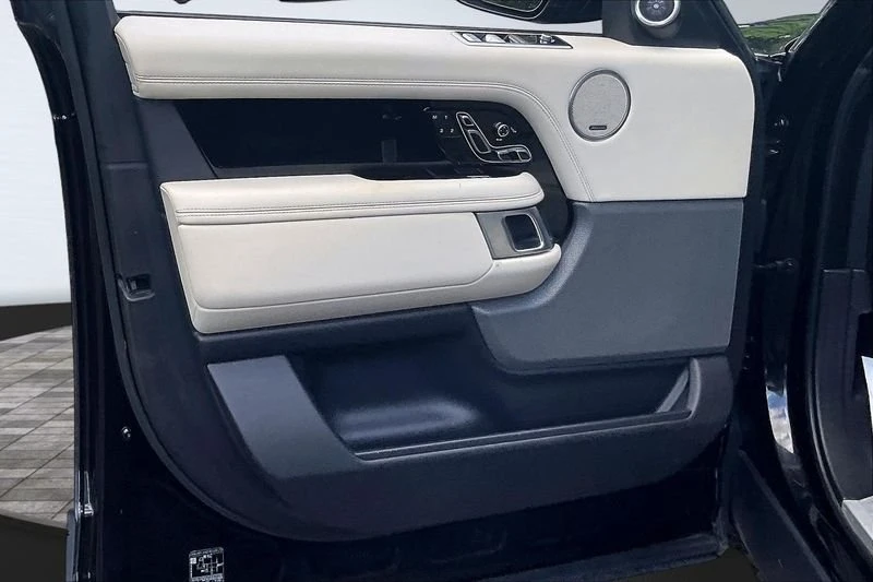 2019 Land Rover Range Rover L405 - Image 9 of 20