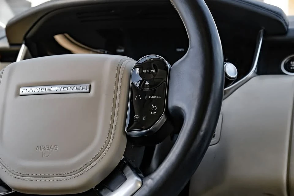 2019 Land Rover Range Rover L405 - Image 17 of 20