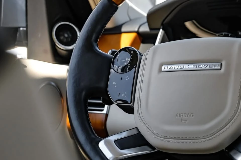 2019 Land Rover Range Rover L405 - Image 16 of 20