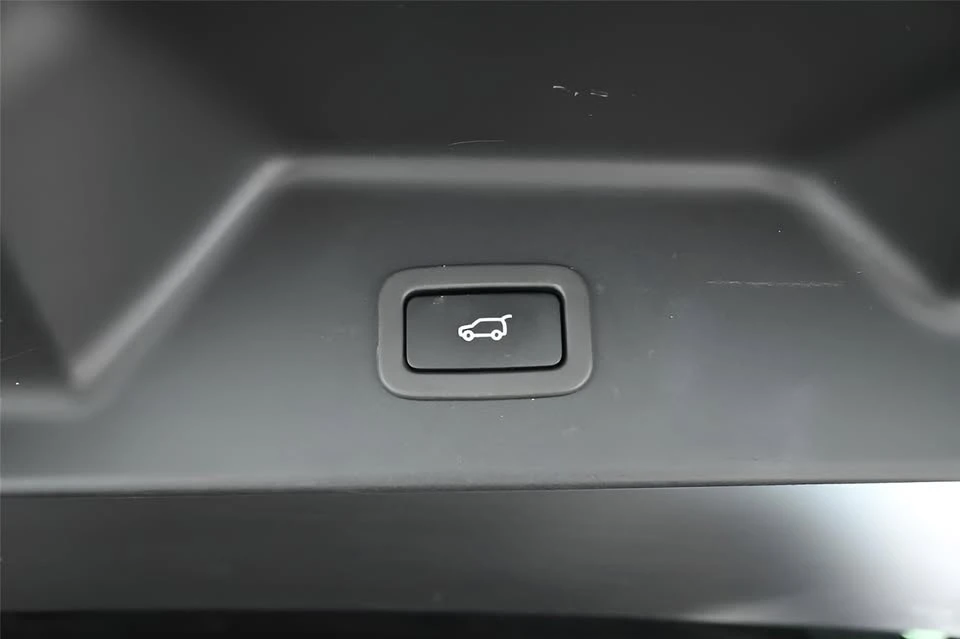2019 Land Rover Range Rover L405 - Image 16 of 20