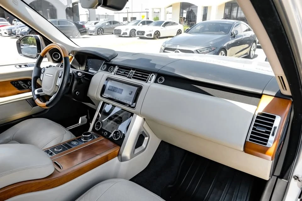 2019 Land Rover Range Rover L405 - Image 10 of 20