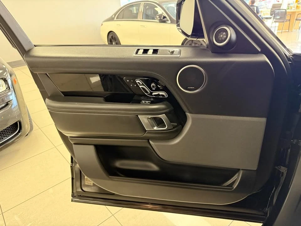 2019 Land Rover Range Rover L405 - Image 9 of 20
