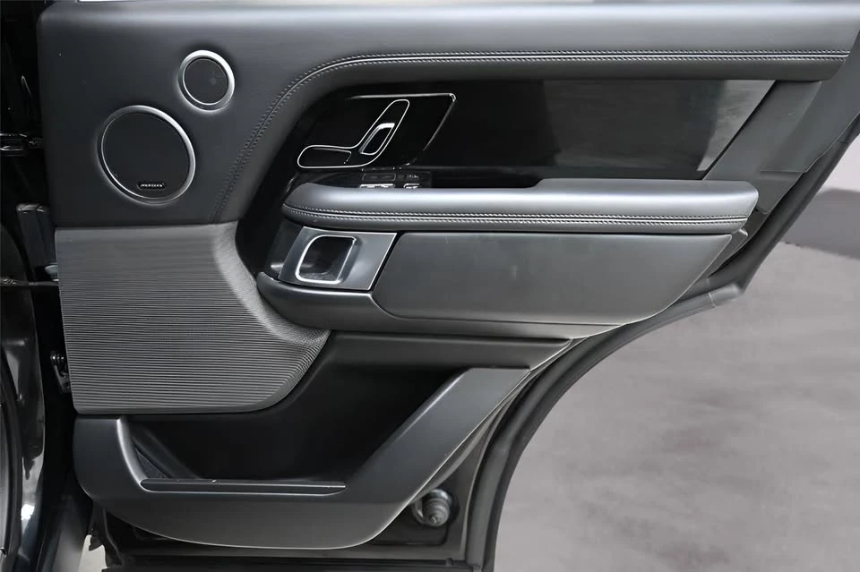 2019 Land Rover Range Rover L405 - Image 17 of 20
