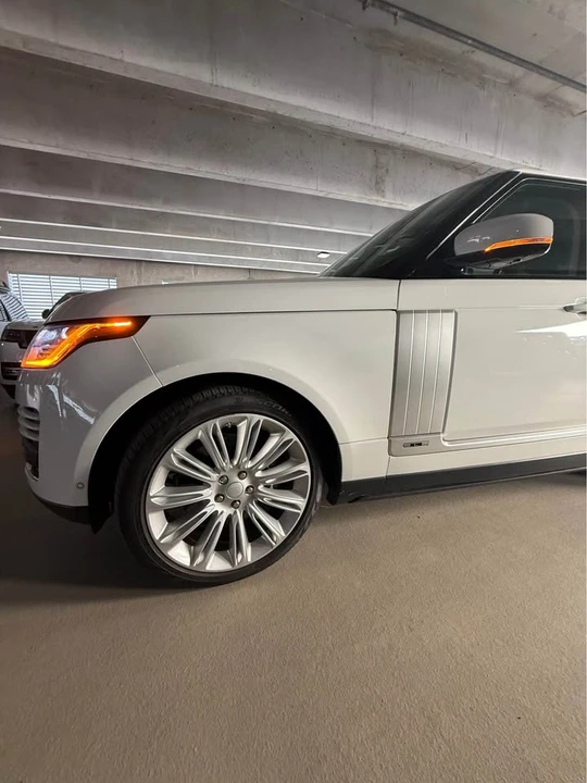 2019 Land Rover Range Rover L405 - Image 13 of 20