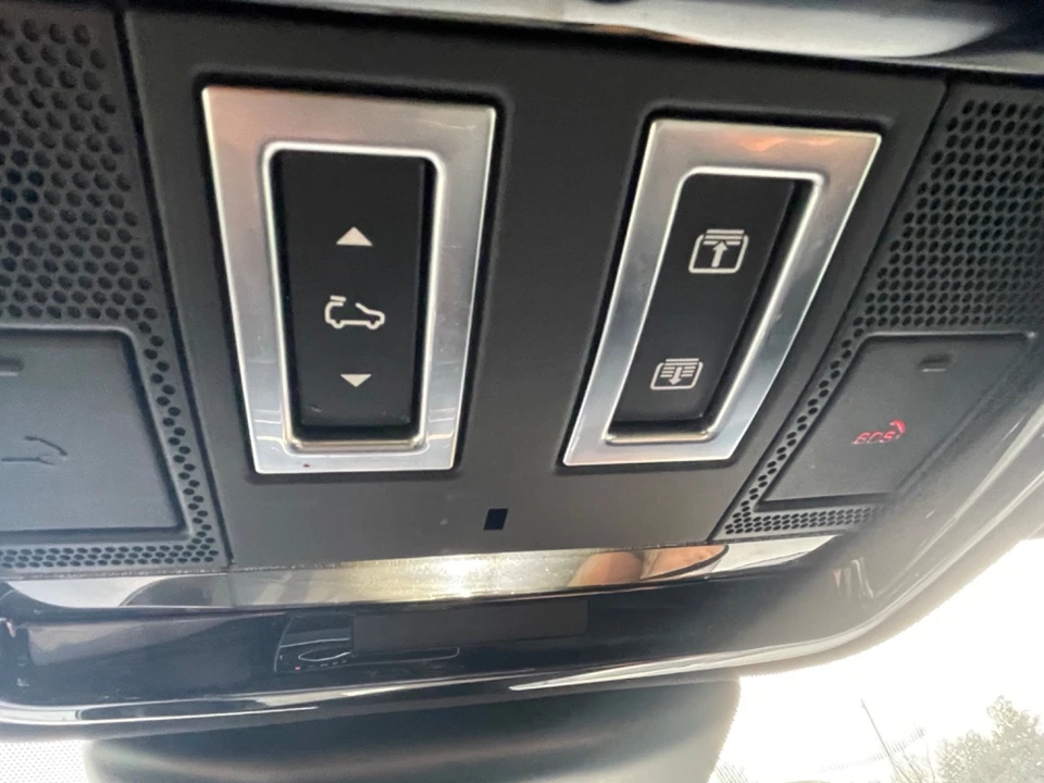 2019 Land Rover Range Rover L405 - Image 8 of 21