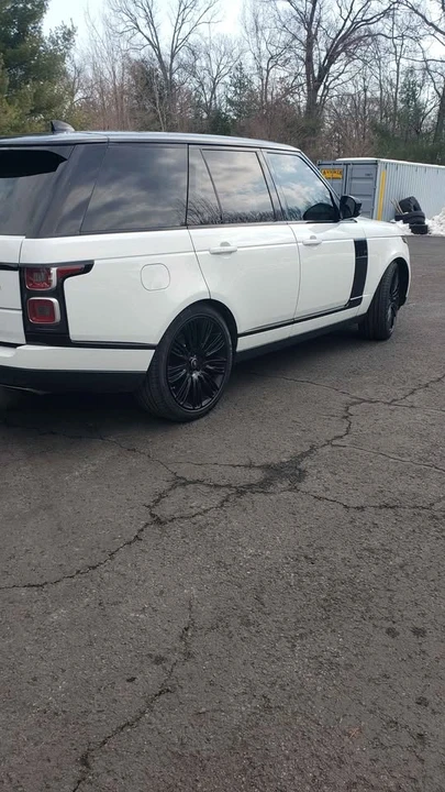 2019 Land Rover Range Rover L405 - Image 4 of 10