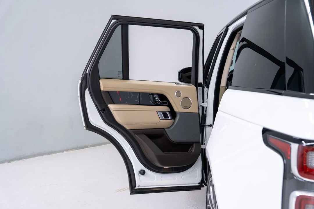 2019 Land Rover Range Rover L405 - Image 6 of 11