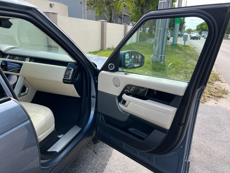 2019 Land Rover Range Rover L405 - Image 16 of 29