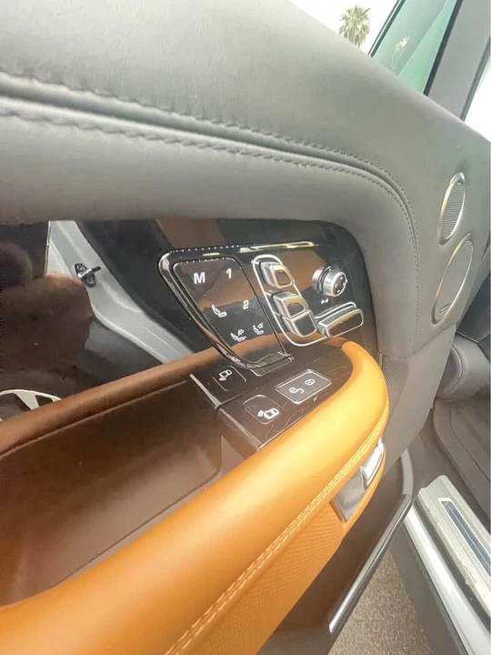 2019 Land Rover Range Rover L405 - Image 16 of 19