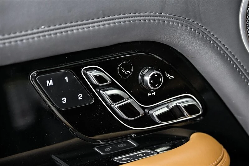 2019 Land Rover Range Rover L405 - Image 17 of 31