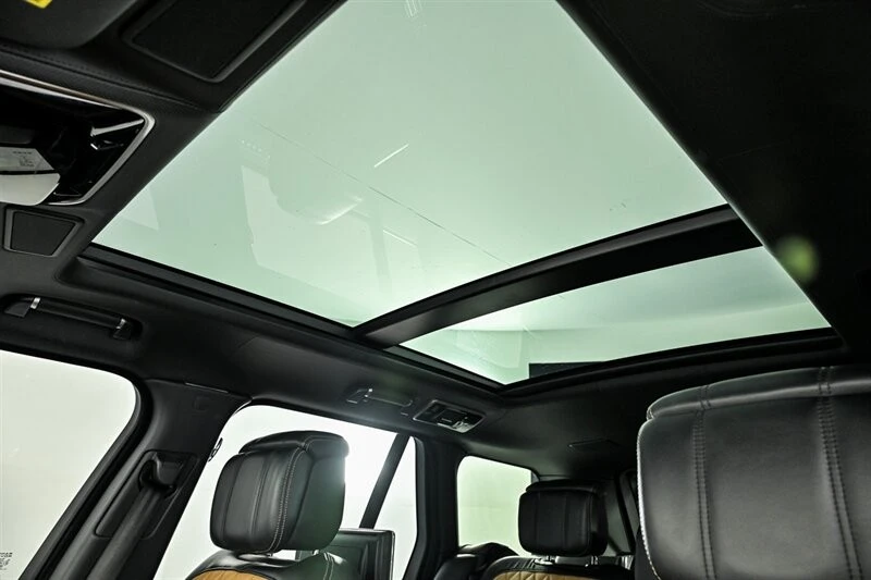 2019 Land Rover Range Rover L405 - Image 22 of 31